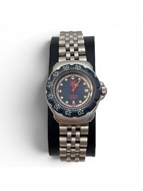 Tag Heuer 2000 Professional Quartz Dive Watch 200m